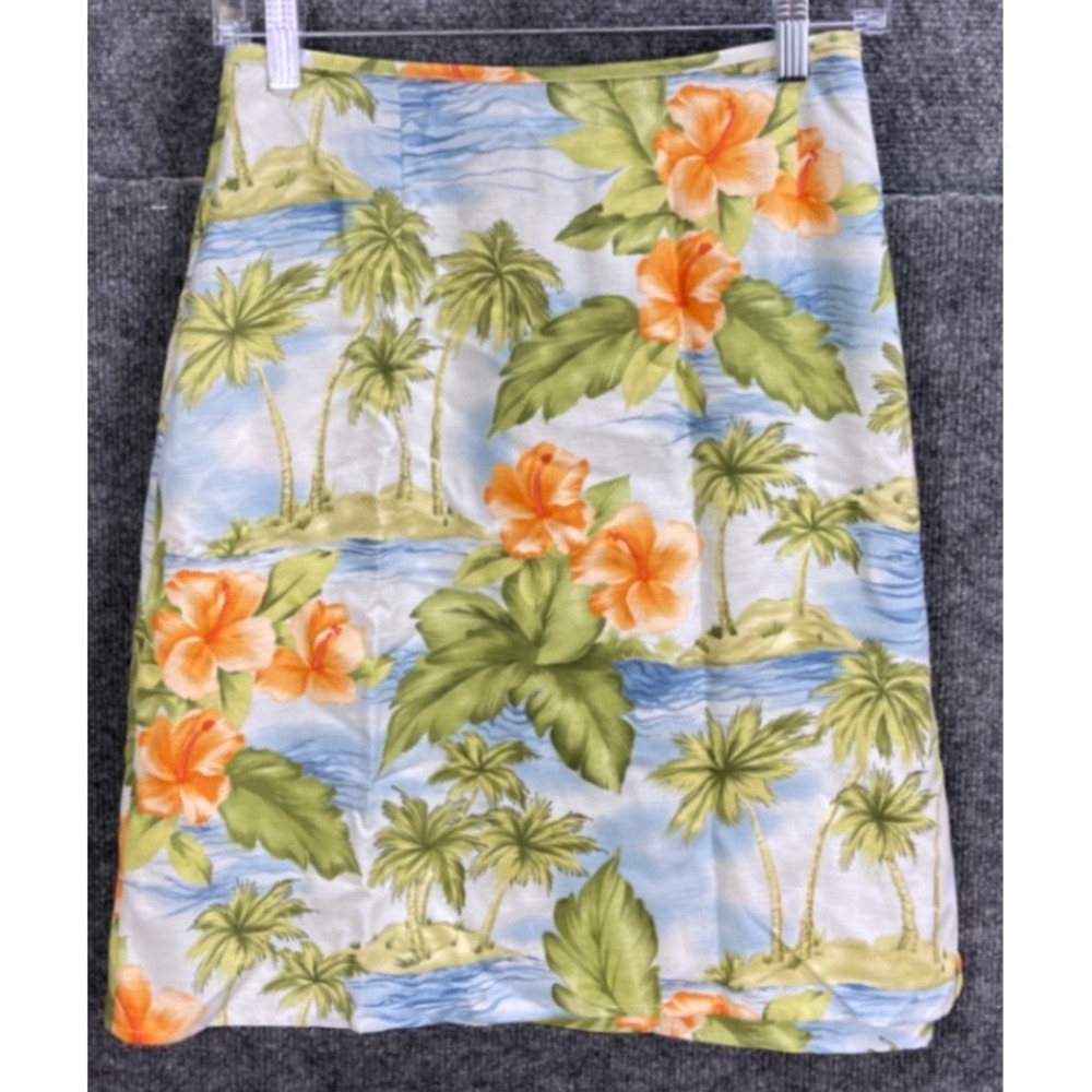 Tommy Bahama Womens‎ Silk Wrap Skirt Size 6 Tropical Island Print Knee Length